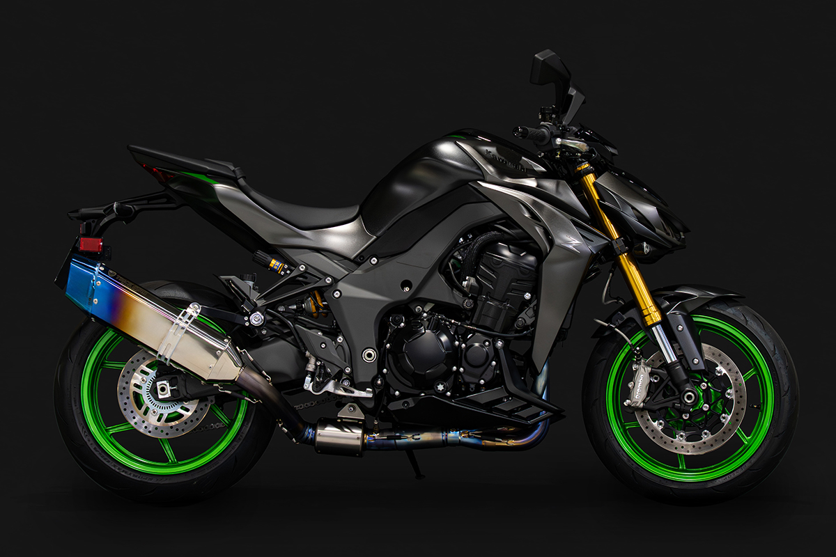 Z1100 / SE (26) 政府認証フルエキゾーストマフラーIKAZUCHI