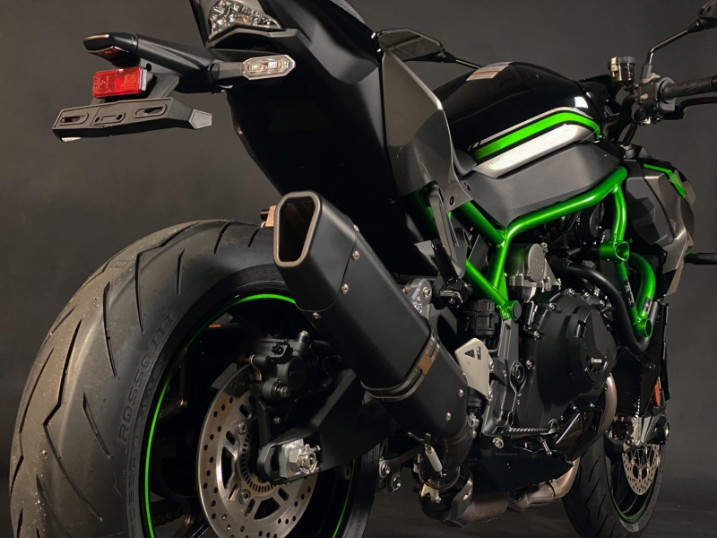 NINJA250/400 トリックスターイカヅチ ブラックエディション