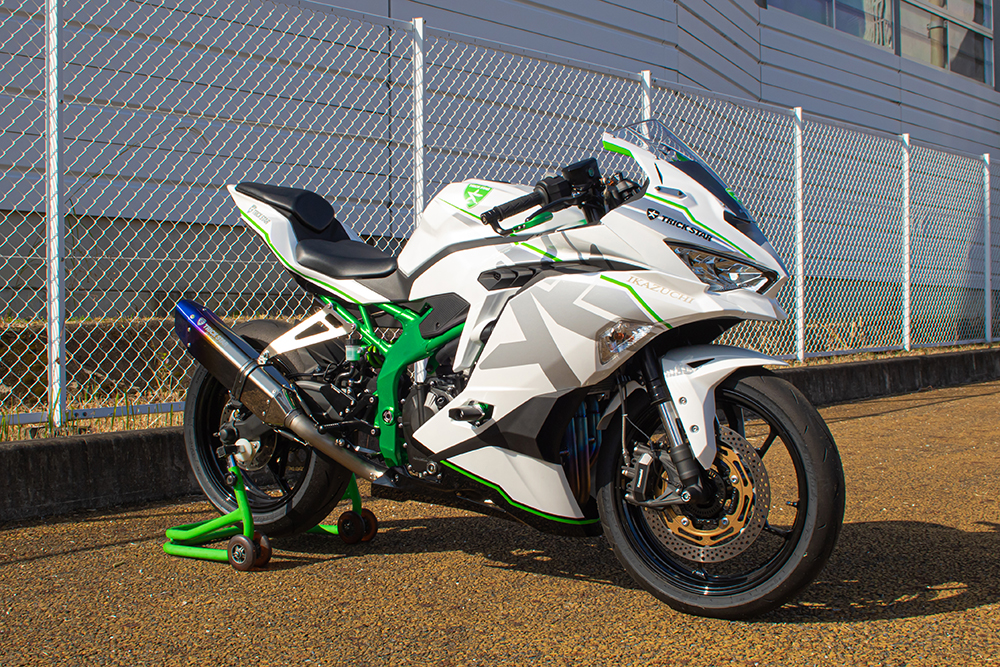 トリックスター / Ninja ZX-25R TRICK STARデザイン ペイントのみ