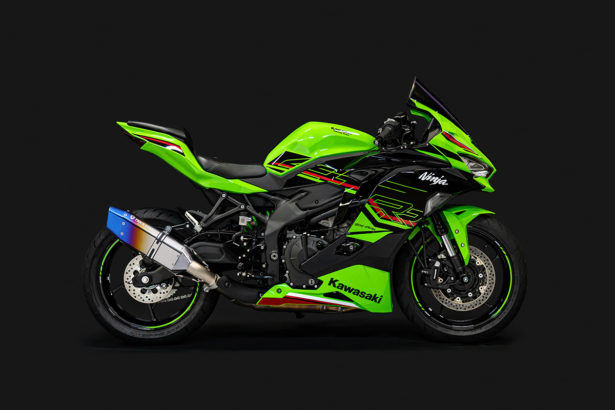 Kawasaki ninja zx25r 純正加工マフラー