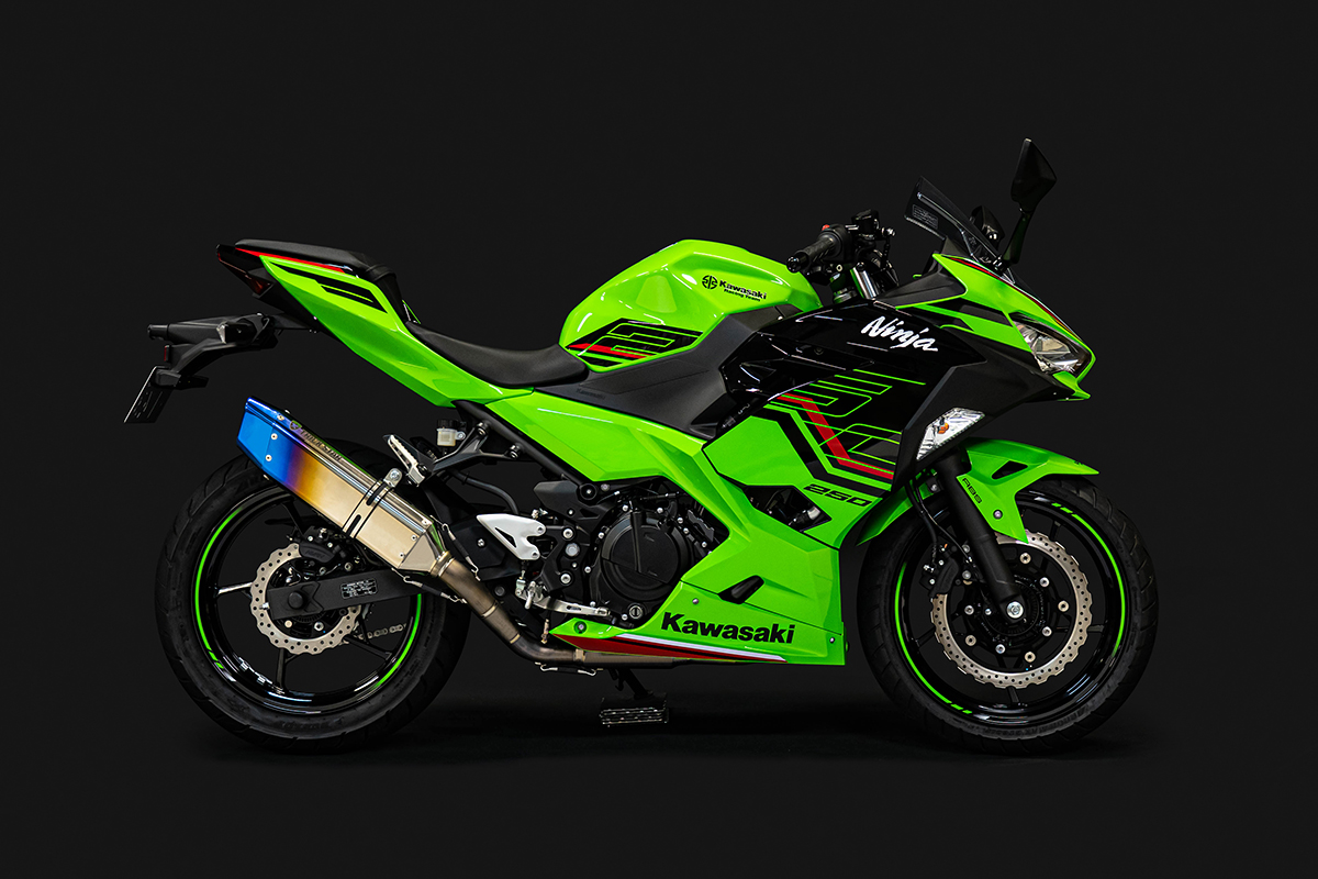 NINJA250/400 トリックスターイカヅチ ブラックエディション