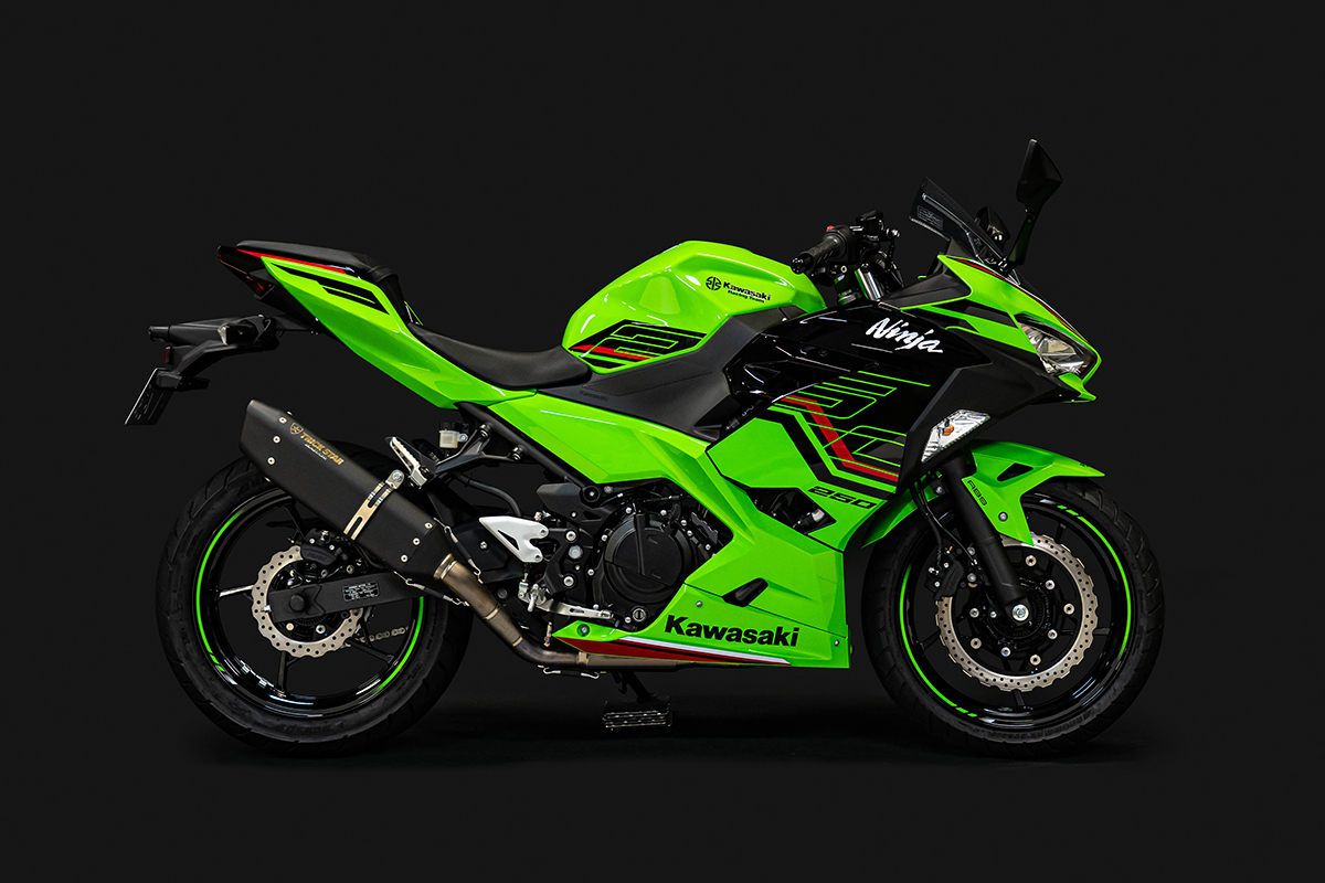 NINJA250 NINJA400 18- トリックスタースリップオンマフラー