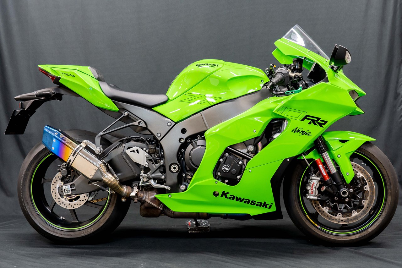 ZX-10R 16-20 トリックスター　スリップオンマフラー　イカヅチ