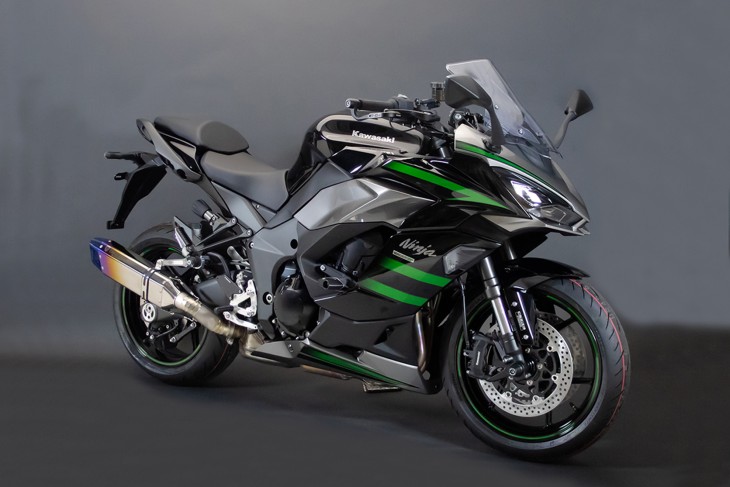 Ninja 1000SXスリップオンマフラー　１