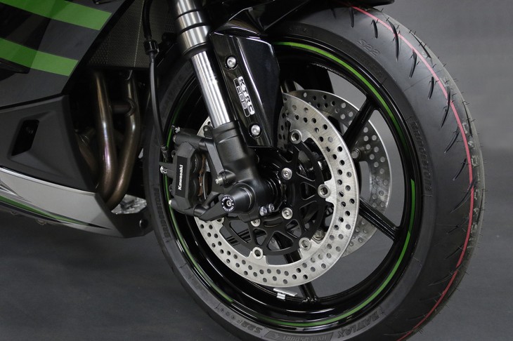 Ninja 1000SX アクスルスライダー